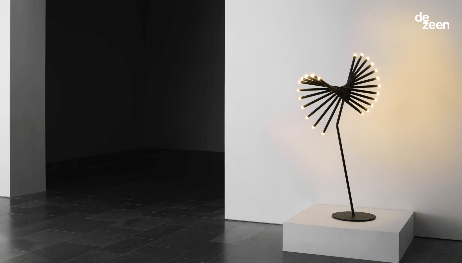 Motus Lamp by Alexander Lervik