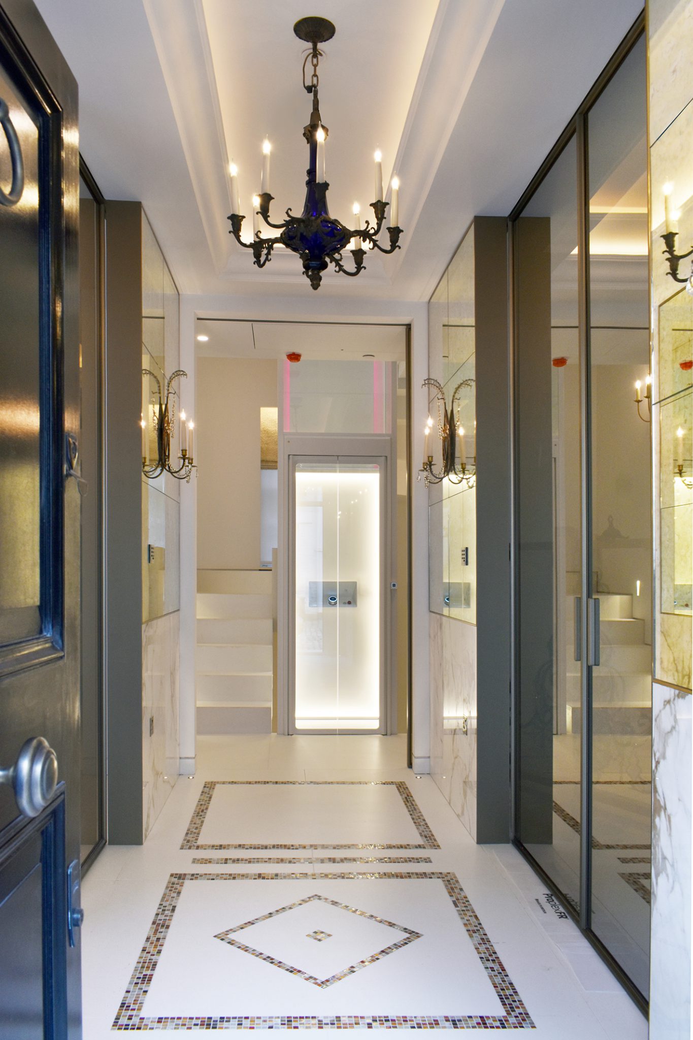 A home lift from Aritco in a luxury home