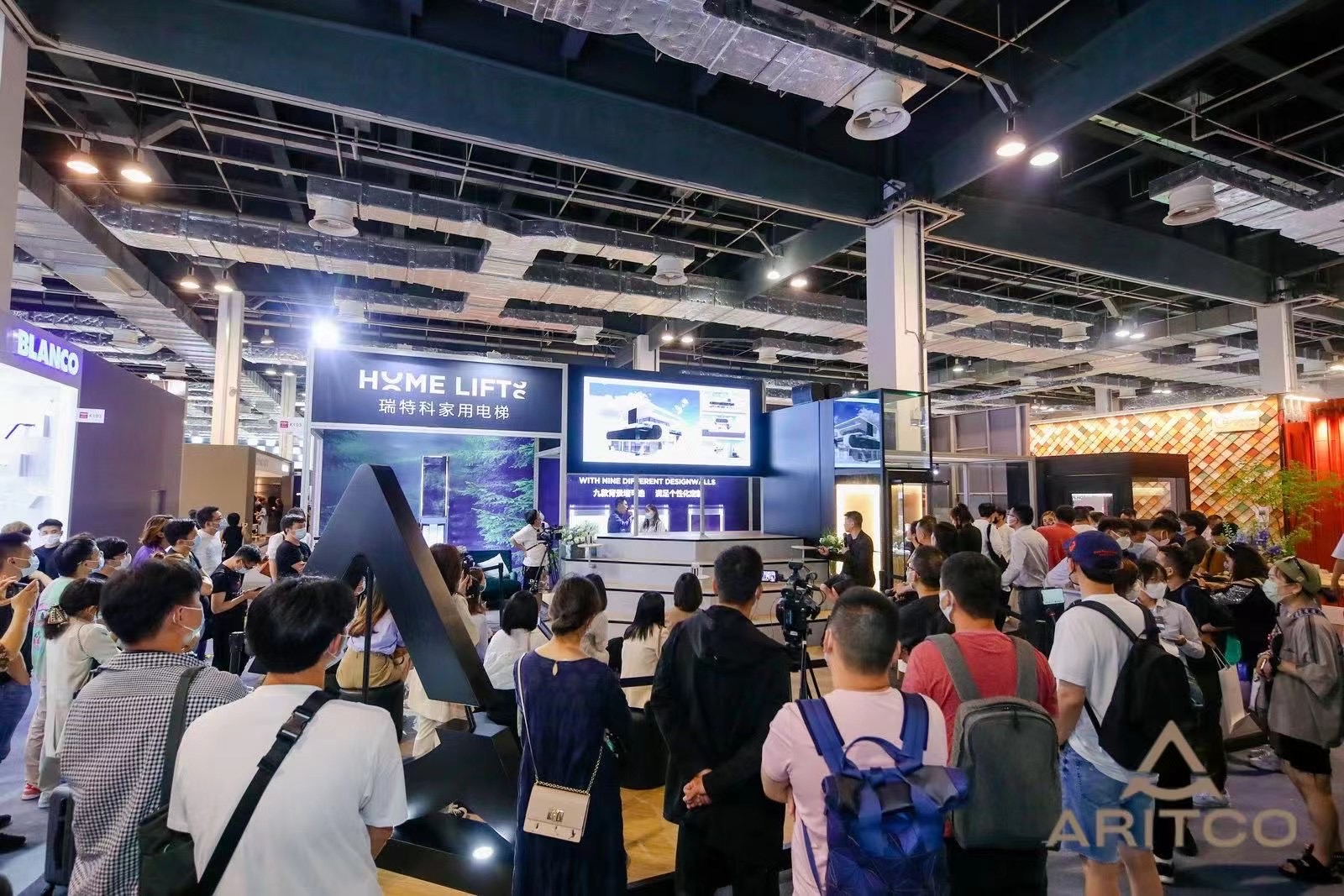 Design Shanghai 2021, Aritco counter with an audience Crowd of people at the fair Design Shanghai 2021