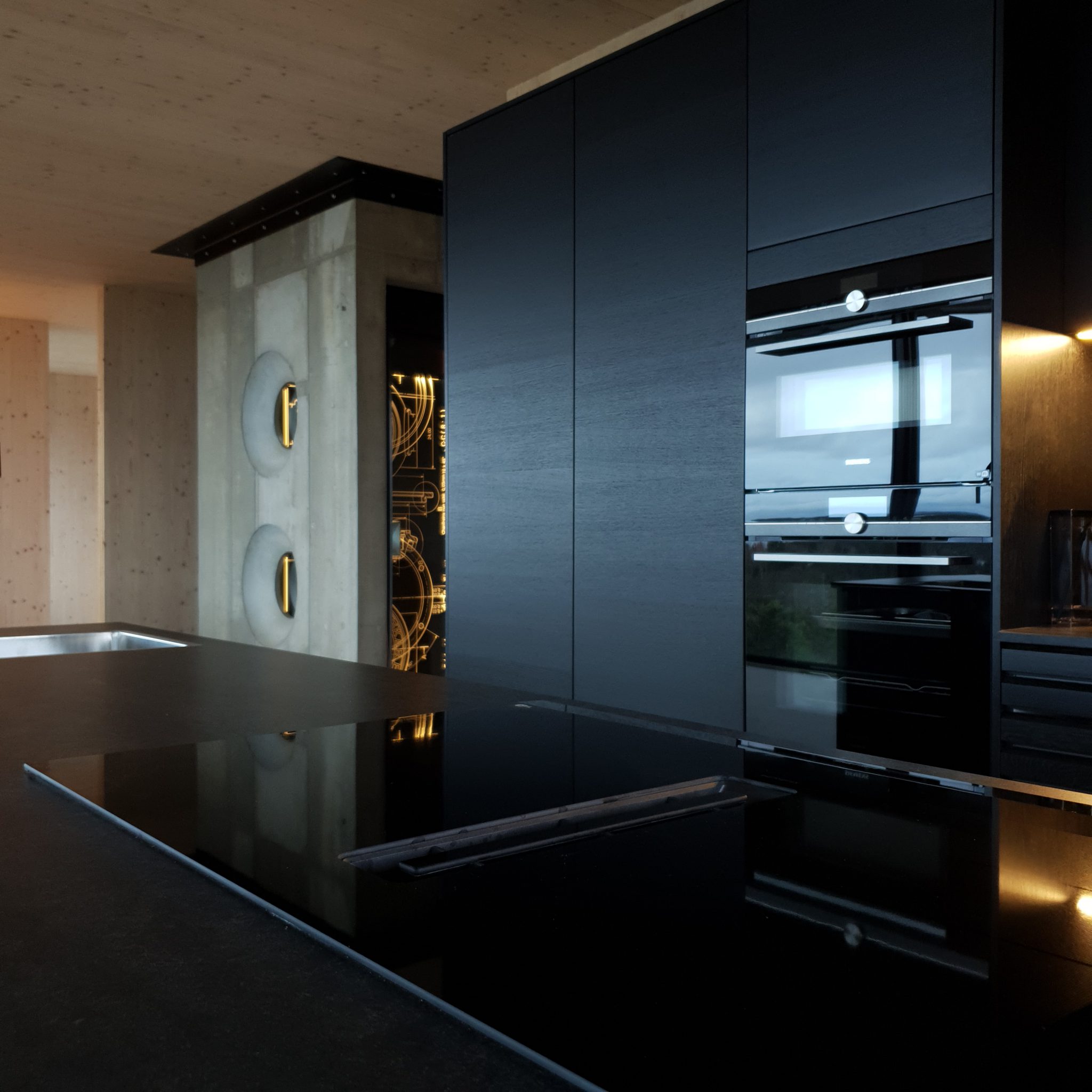 Grand designs, Villa Alsvik, kitchen with view lift Grand designs, Villa Alsvik, kitchen with view lift